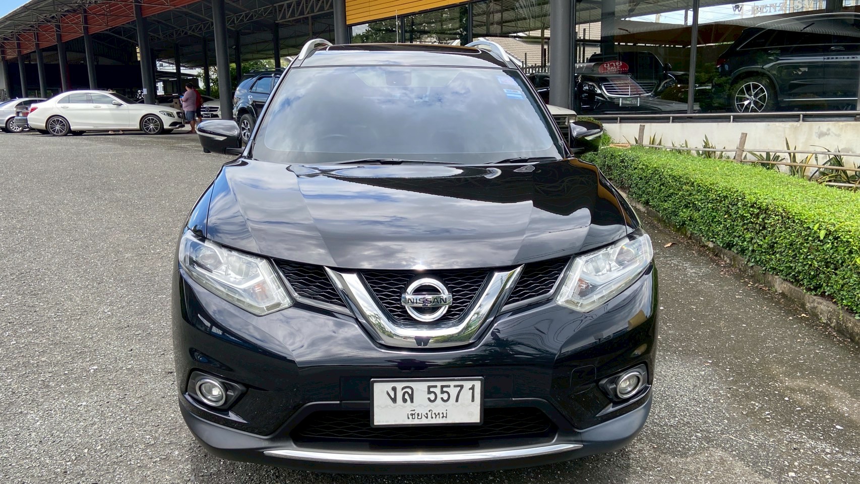 Click for price on this 2015  Nissan X-Trail